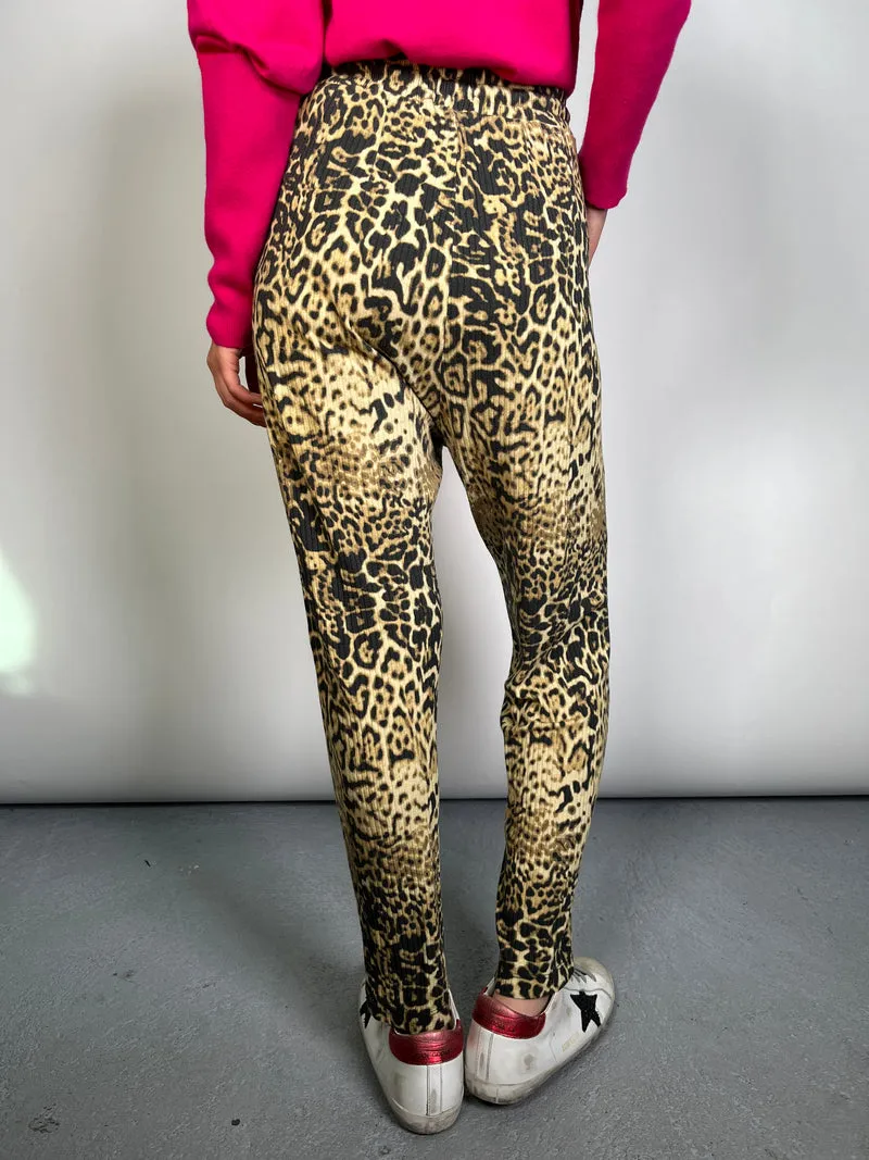 CHER Pantalón Buzo Animal Print