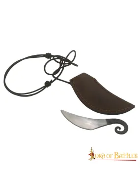 Cuchillo medieval forjado a mano con funda