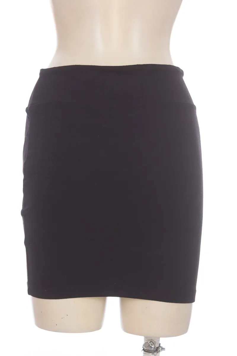 Falda color Negro - Stradivarius