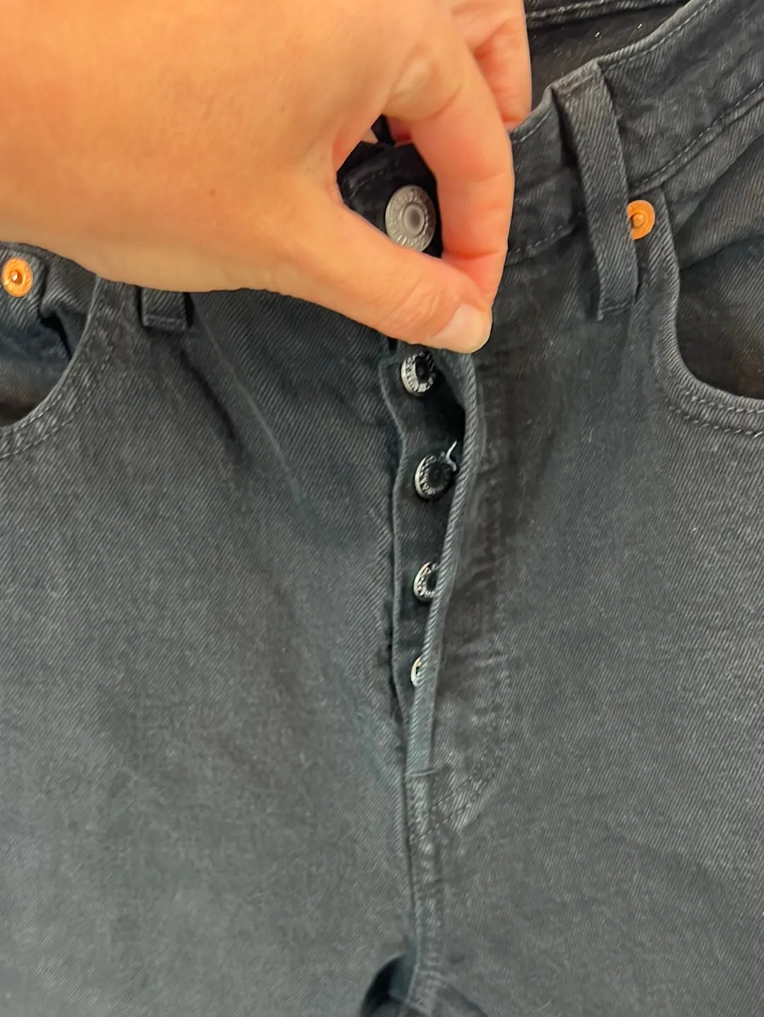 LEVI'S. Pantalón denim negro T.28(38)