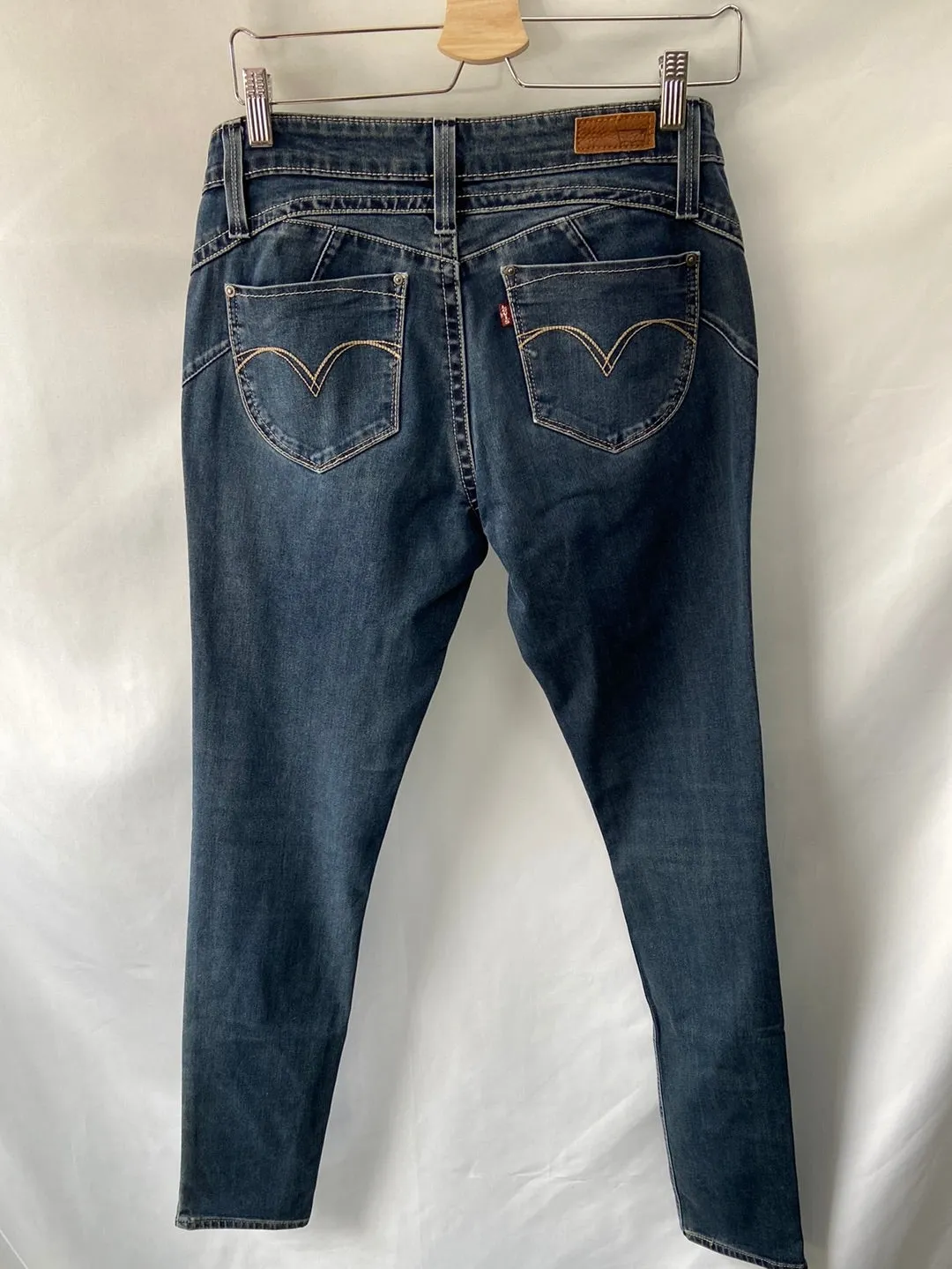 LEVI'S. Pantalón vaquero azul apagado T.42/44