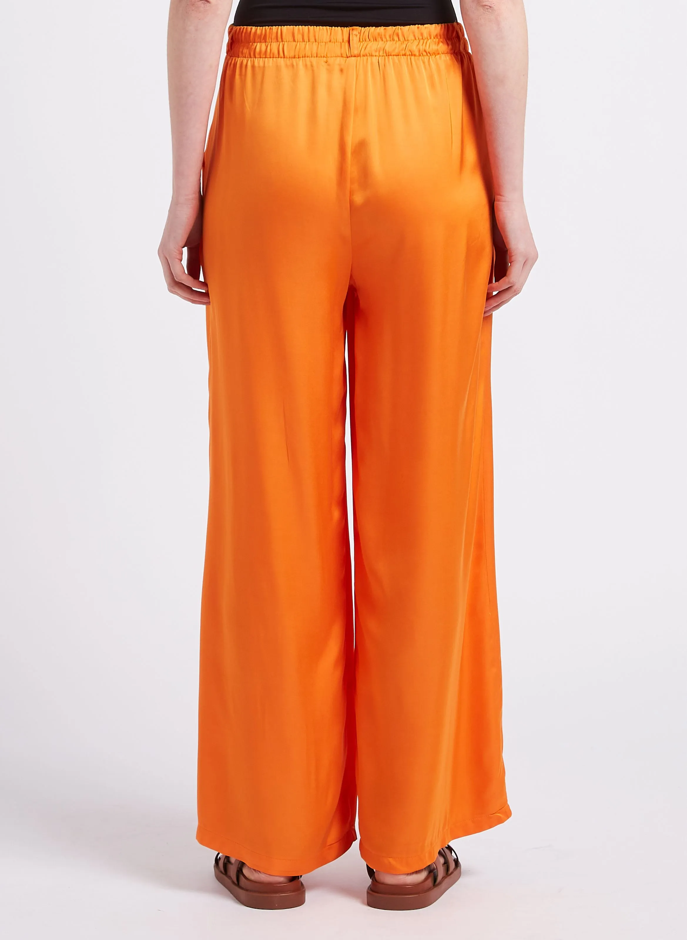 PAROCKY - Pantalón ancho satinado en naranja