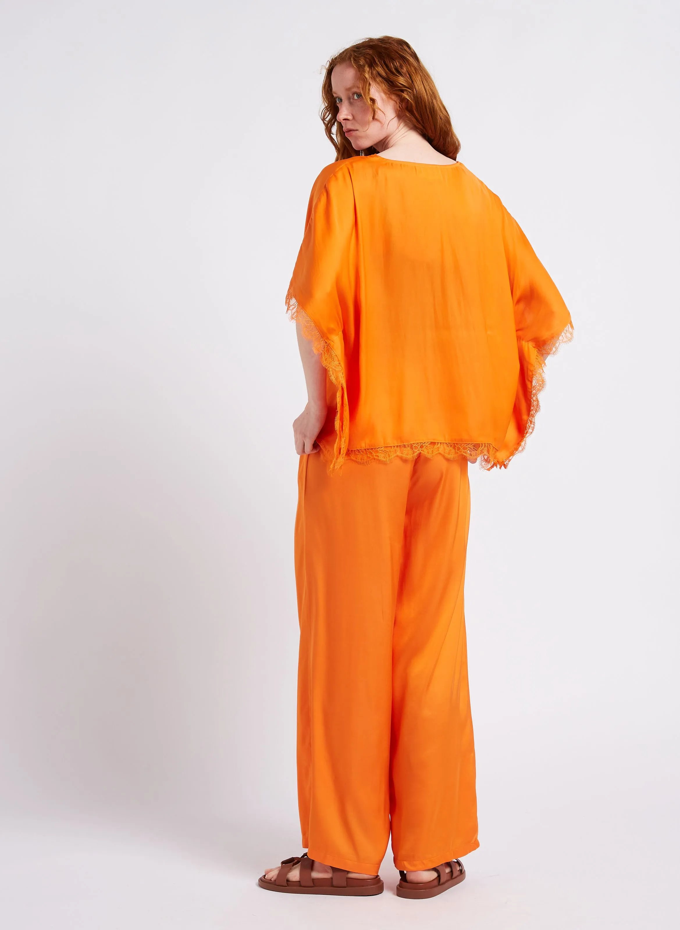 PAROCKY - Pantalón ancho satinado en naranja