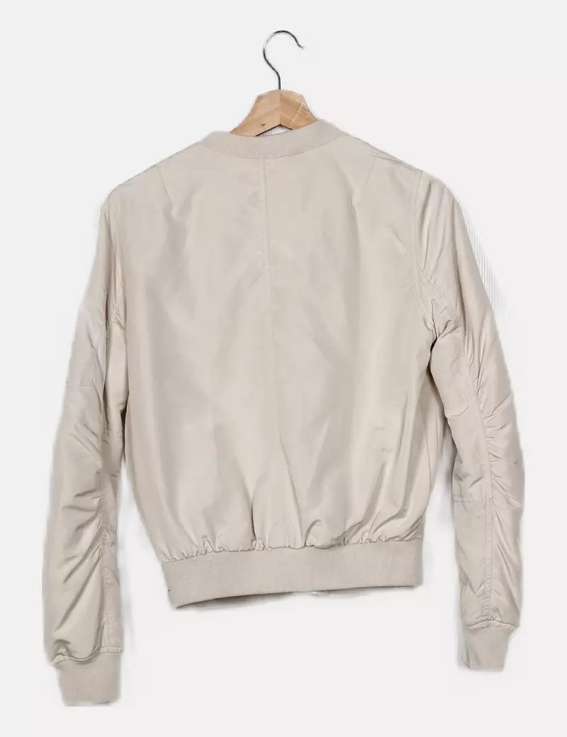 Stradivarius Chaqueta bomber beige